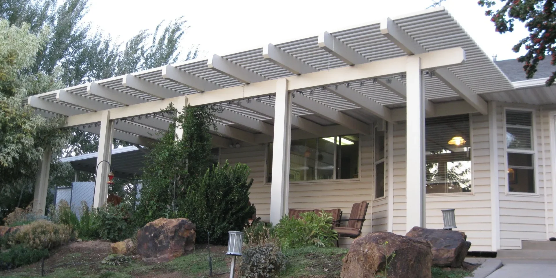 custom aluminum awning with lattice top