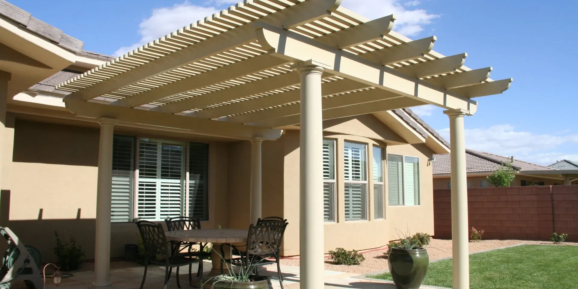 Lattice awning with columns